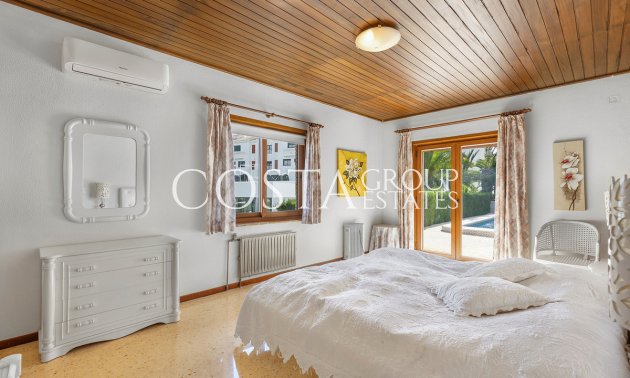 Odsprzedaż - Willa -
Orihuela Costa