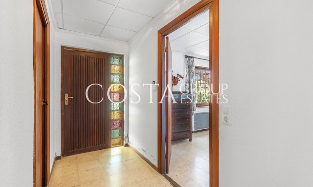 Odsprzedaż - Willa -
Orihuela Costa