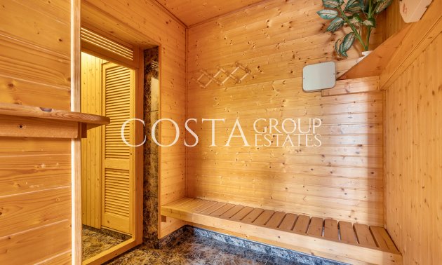 Odsprzedaż - Willa -
Orihuela Costa