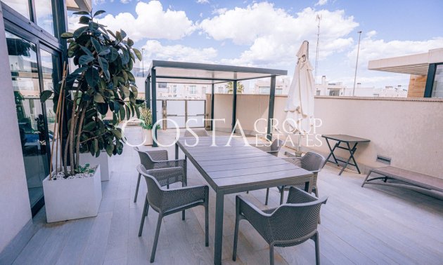 Herverkoop - Villa -
Orihuela Costa - Lomas de Cabo Roig