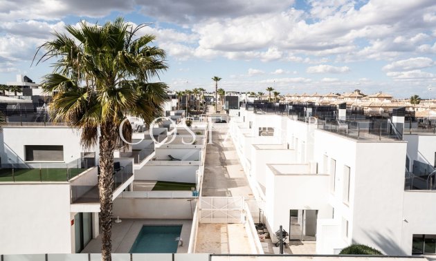 Herverkoop - Villa -
Orihuela Costa - Lomas de Cabo Roig