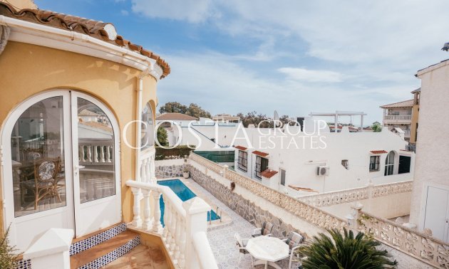 Herverkoop - Villa -
Orihuela Costa - Villamartin