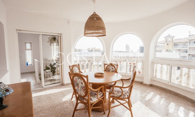 Herverkoop - Villa -
Orihuela Costa - Villamartin