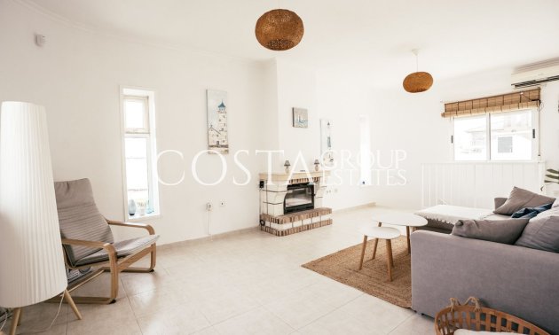 Herverkoop - Villa -
Orihuela Costa - Villamartin