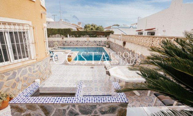 Herverkoop - Villa -
Orihuela Costa - Villamartin