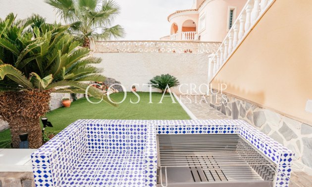 Herverkoop - Villa -
Orihuela Costa - Villamartin