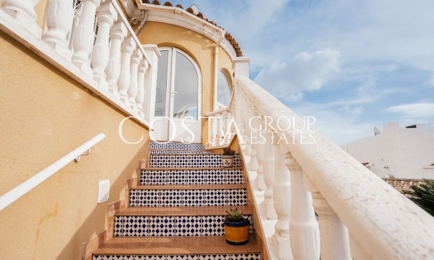 Herverkoop - Villa -
Orihuela Costa - Villamartin