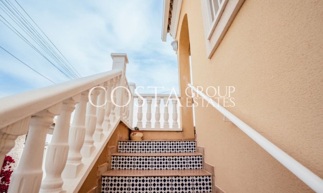 Herverkoop - Villa -
Orihuela Costa - Villamartin