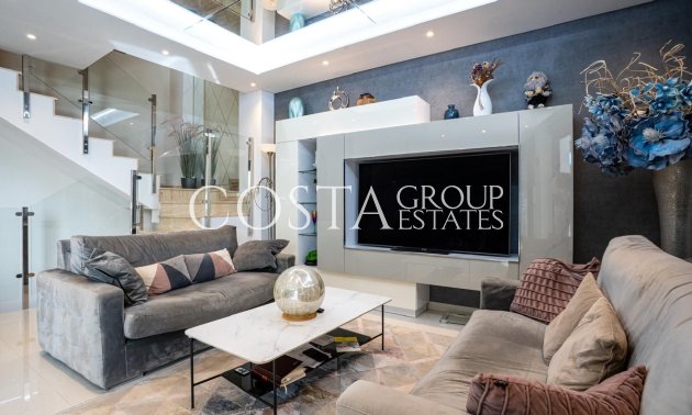 Herverkoop - Villa -
Orihuela Costa - Villamartin