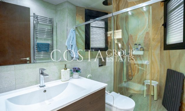 Herverkoop - Villa -
Orihuela Costa - Villamartin