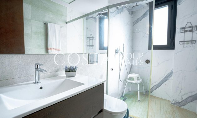 Herverkoop - Villa -
Orihuela Costa - Villamartin