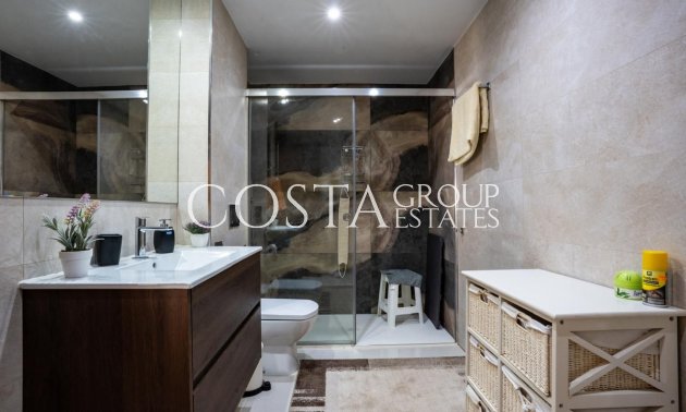 Herverkoop - Villa -
Orihuela Costa - Villamartin