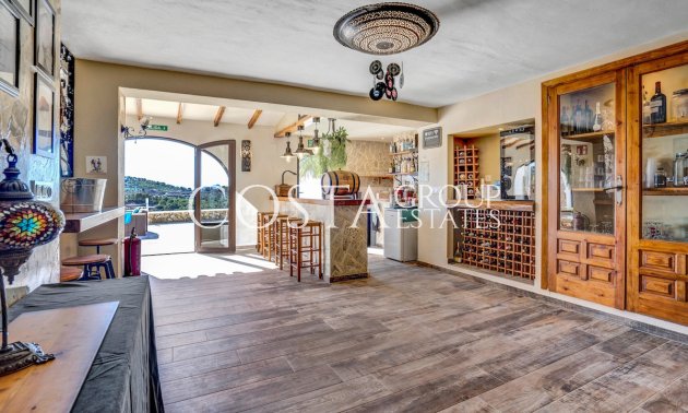 Odsprzedaż - Willa -
Benissa - Benissa Centro