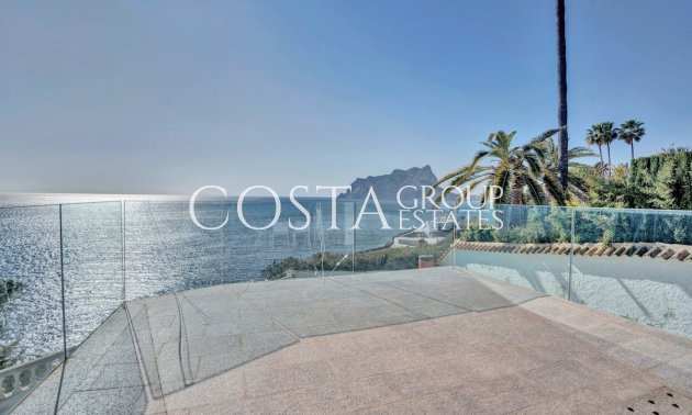 Resale - Villa -
Calpe - Les Bassetes