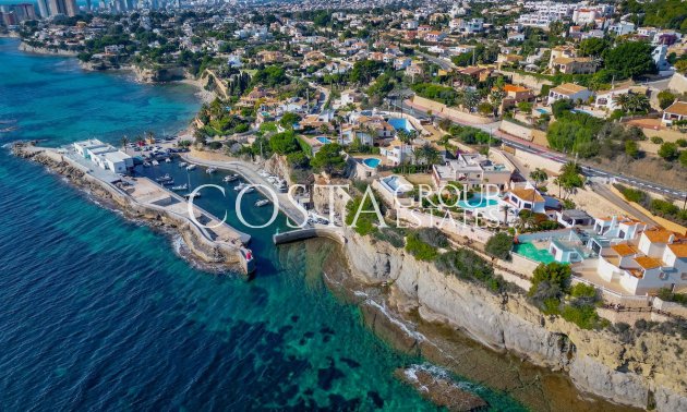 Resale - Villa -
Calpe - Les Bassetes