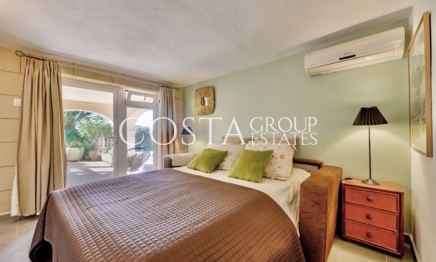 Herverkoop - Villa -
Teulada - Moraira