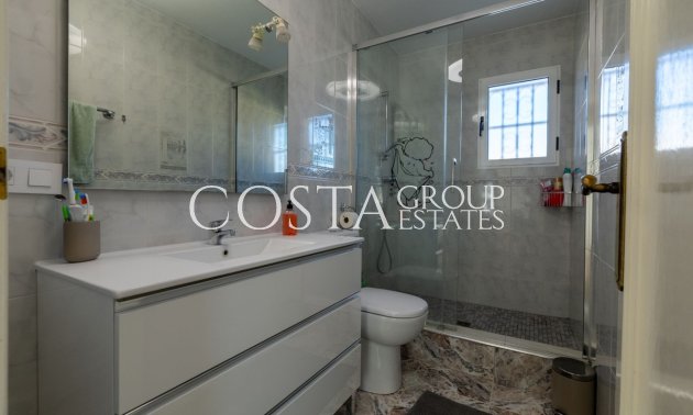 Resale - Villa -
Benijofar