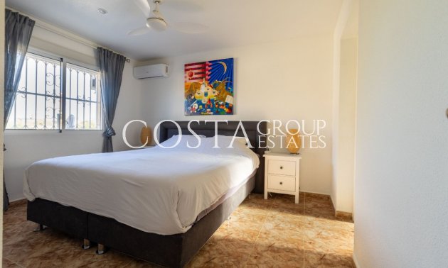 Resale - Villa -
Benijofar