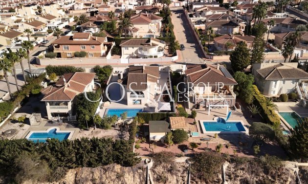 Resale - Villa -
Benijofar