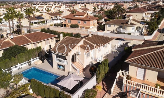 Resale - Villa -
Benijofar