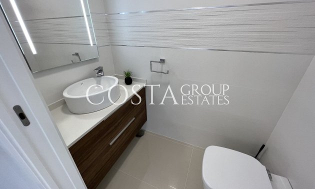 Resale - Villa -
San Miguel de Salinas - San Miguel de Salinas Centro