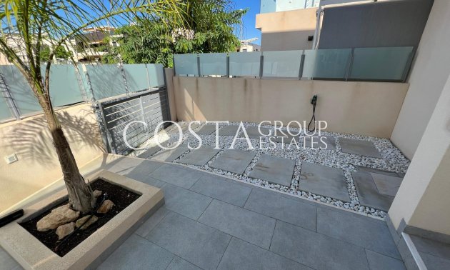 Herverkoop - Villa -
Orihuela Costa - Mil Palmeras