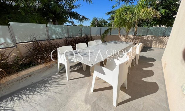 Herverkoop - Villa -
Orihuela Costa - Mil Palmeras