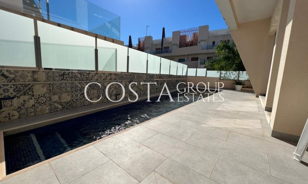 Herverkoop - Villa -
Orihuela Costa - Mil Palmeras