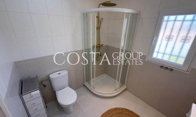 Herverkoop - Villa -
Torrevieja