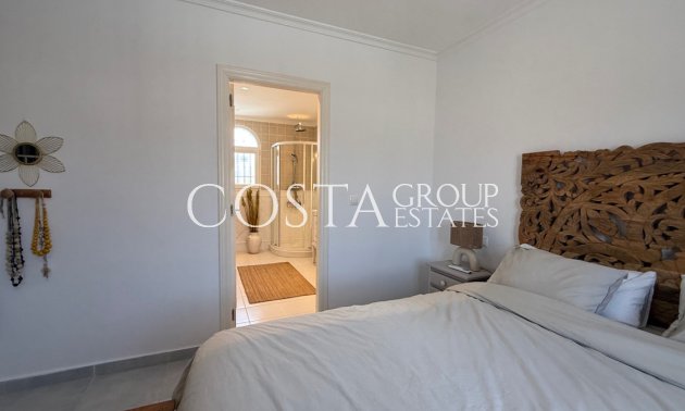 Herverkoop - Villa -
Torrevieja