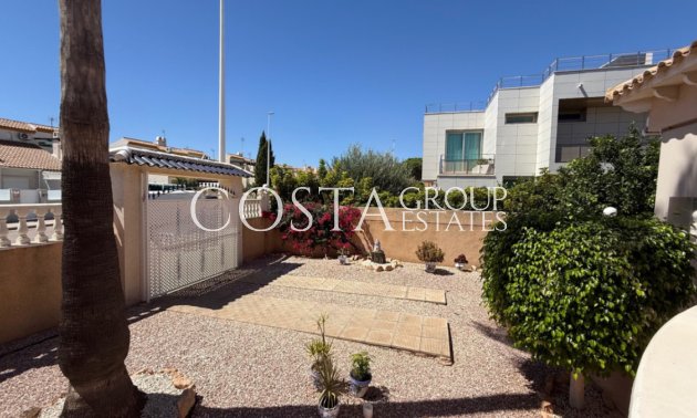 Revente - Villa -
Orihuela Costa