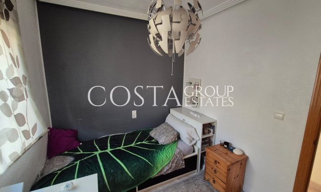 Revente - Villa -
Orihuela Costa