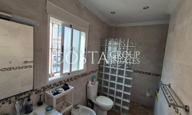 Revente - Villa -
Orihuela Costa