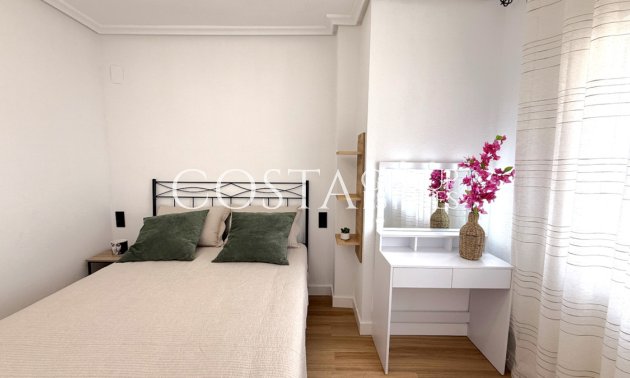 Herverkoop - Apartments -
Torrevieja