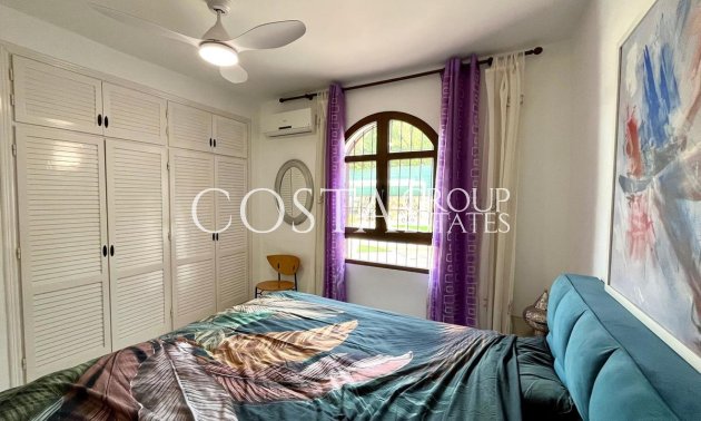 Herverkoop - Villa -
Orihuela Costa - Villamartin