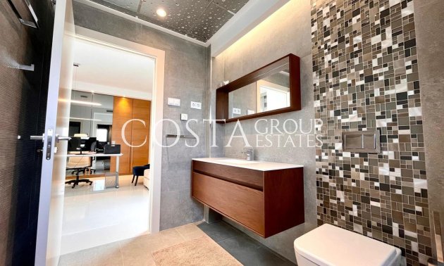 Herverkoop - Villa -
Orihuela Costa - Dehesa de Campoamor