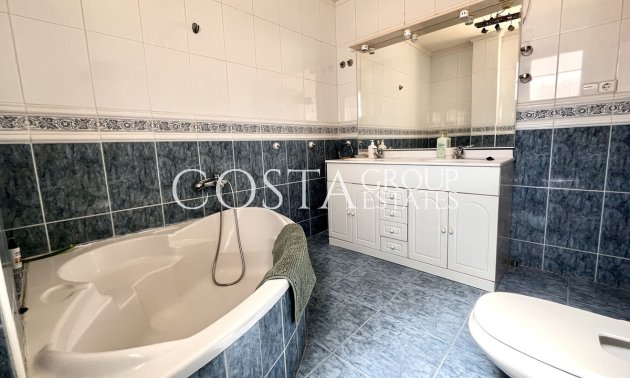 Herverkoop - Villa -
Orihuela Costa - La Zenia