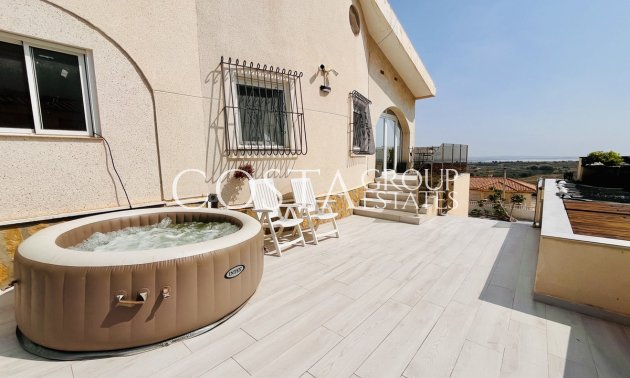 Odsprzedaż - Willa -
San Miguel de Salinas - San Miguel de Salinas Centro