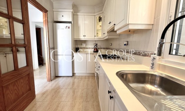 Odsprzedaż - Willa -
San Miguel de Salinas - San Miguel de Salinas Centro