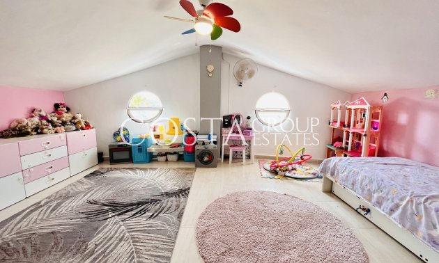 Odsprzedaż - Willa -
San Miguel de Salinas - San Miguel de Salinas Centro