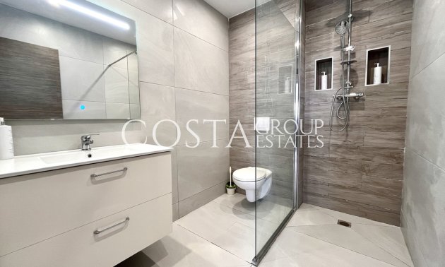 Odsprzedaż - Willa -
San Miguel de Salinas - San Miguel de Salinas Centro