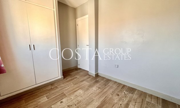 Odsprzedaż - Willa -
San Miguel de Salinas - San Miguel de Salinas Centro