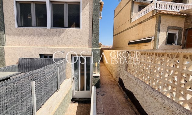 Odsprzedaż - Willa -
San Miguel de Salinas - San Miguel de Salinas Centro