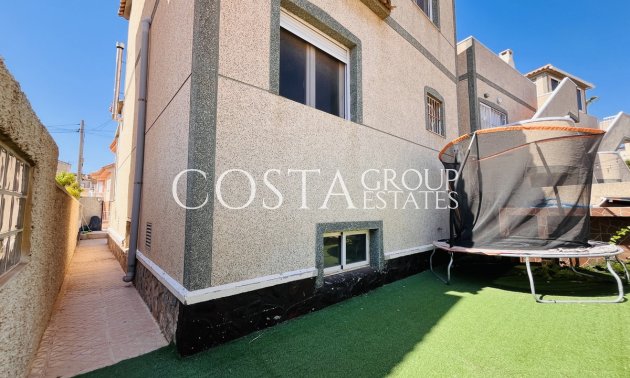 Odsprzedaż - Willa -
San Miguel de Salinas - San Miguel de Salinas Centro