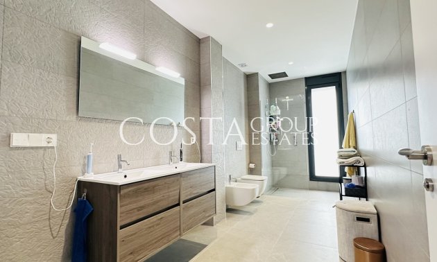 Herverkoop - Villa -
Orihuela Costa - Las Colinas Golf