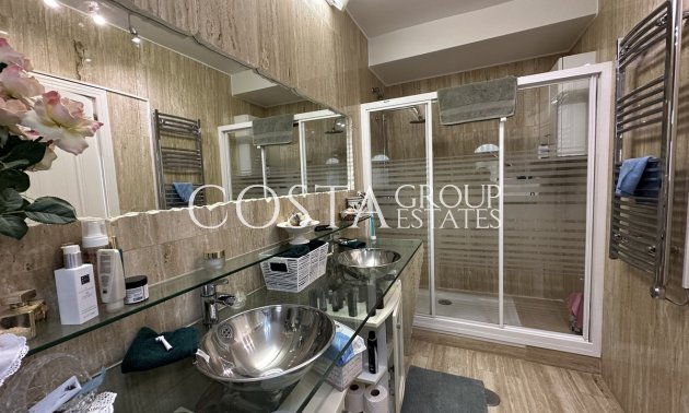 Herverkoop - Villa -
Orihuela Costa - Villamartin