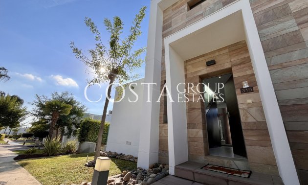 Wiederverkauf - Villa -
Orihuela Costa - Los Dolses