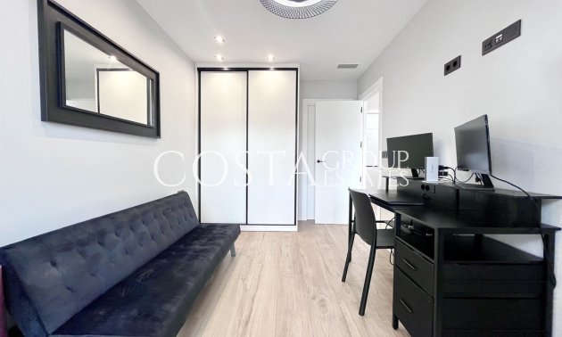 Herverkoop - Villa -
Orihuela Costa - Playa Flamenca