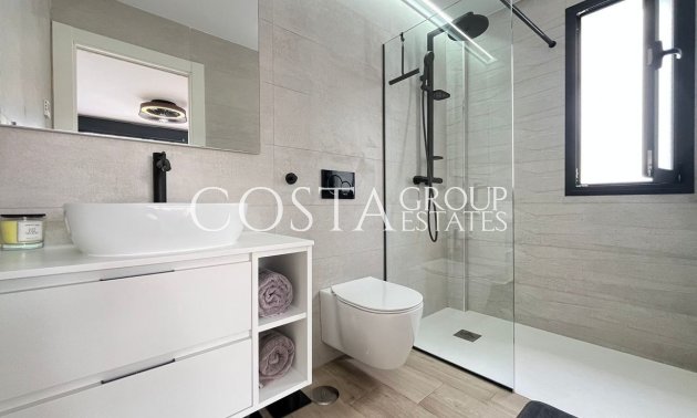 Wiederverkauf - Villa -
Torrevieja