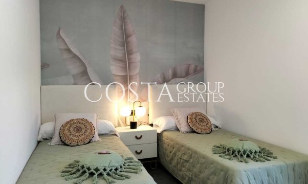 Herverkoop - Villa -
Orihuela Costa - Los Balcones